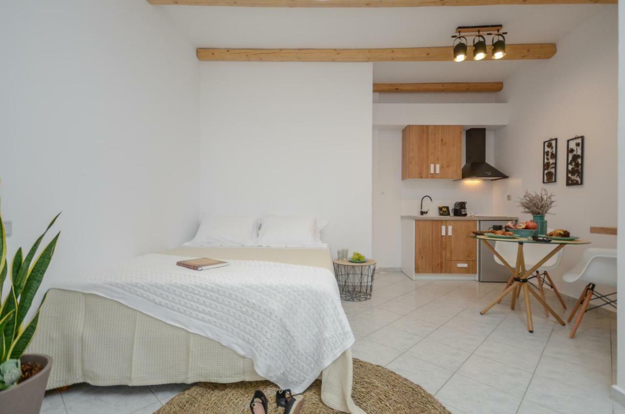 Smirida Suites Naxos City エクステリア 写真